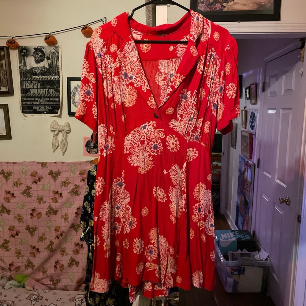 Free People Scarlet Floral Mini Dress dead stock size 10/12 large vintage look